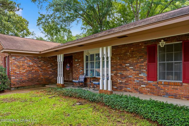 1210 Huntcliff Way, Clinton, MS 39056