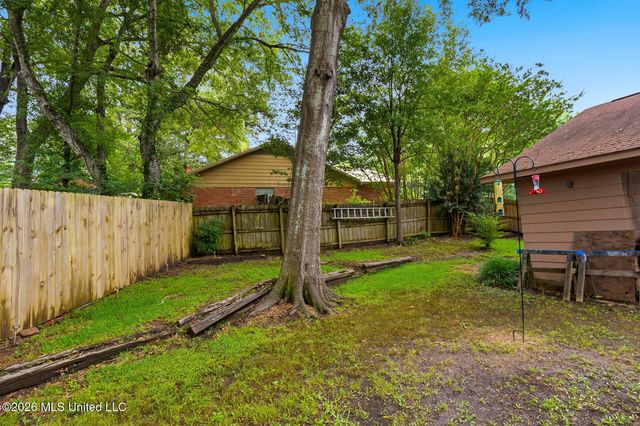 1210 Huntcliff Way, Clinton, MS 39056