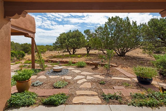 18 Blue Canyon Vista, Santa Fe, NM 87507