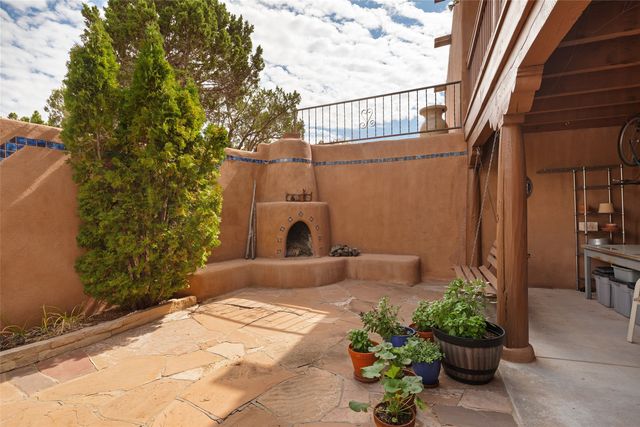 18 Blue Canyon Vista, Santa Fe, NM 87507
