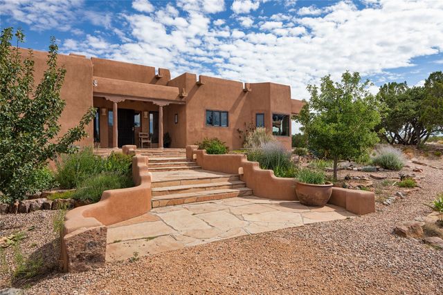 18 Blue Canyon Vista, Santa Fe, NM 87507