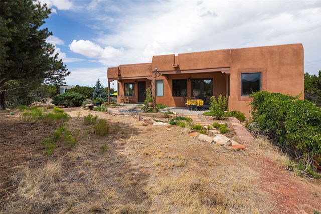 18 Blue Canyon Vista, Santa Fe, NM 87507