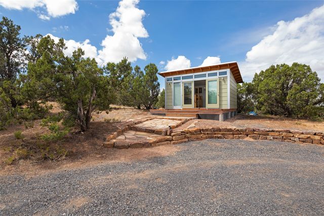 18 Blue Canyon Vista, Santa Fe, NM 87507