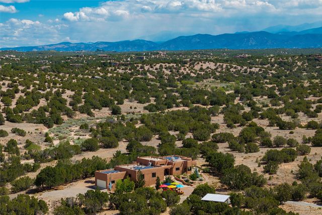 18 Blue Canyon Vista, Santa Fe, NM 87507