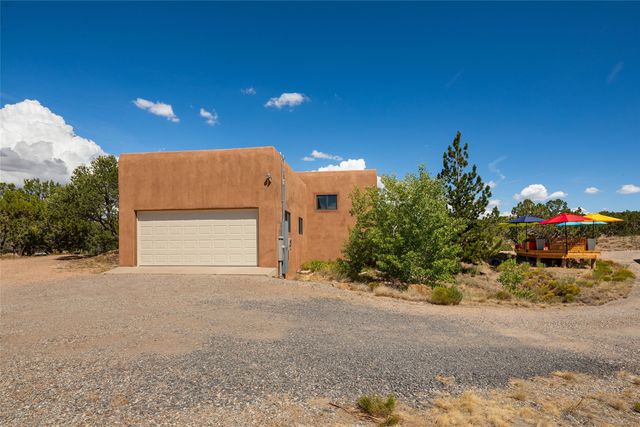 18 Blue Canyon Vista, Santa Fe, NM 87507