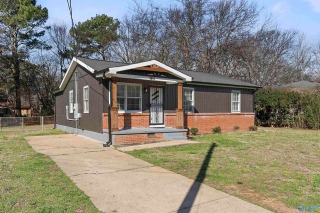 1613 Armstrong Street NW, Huntsville, AL 35816