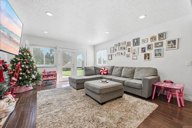 25252 Misty Ridg, Mission Viejo, CA 92692