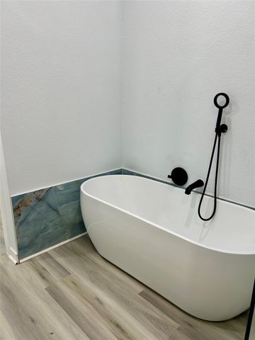 16 River Plantation Drive, Conroe, TX 77302