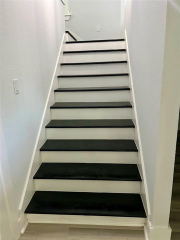 16 River Plantation Drive, Conroe, TX 77302