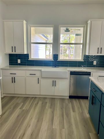 16 River Plantation Drive, Conroe, TX 77302