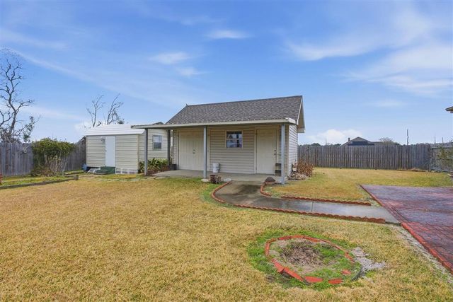 6975 West Savanna Lane, Lake Charles, LA 70605