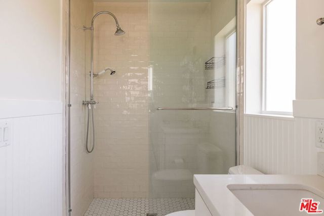 727 N La Fayette Park Place 2, Los Angeles, CA 90026