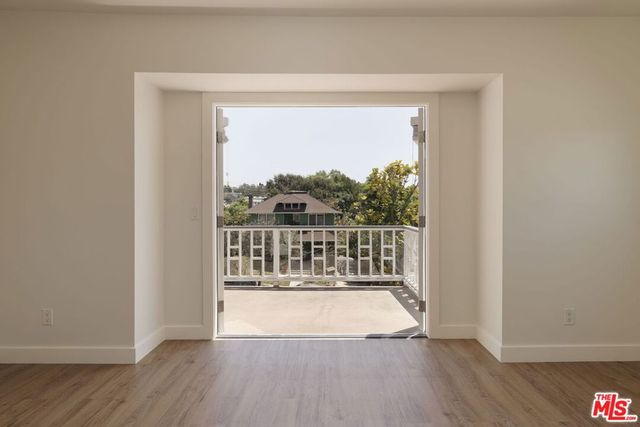 727 N La Fayette Park Place 2, Los Angeles, CA 90026