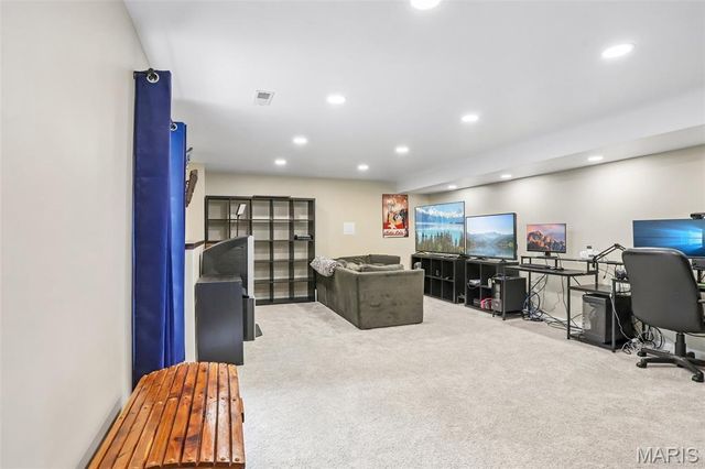 408 Caddy Court, St Clair, MO 63077