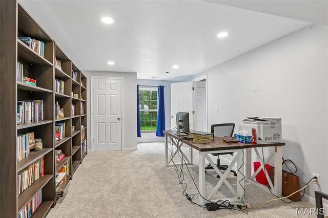 408 Caddy Court, St Clair, MO 63077