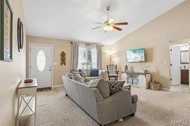 408 Caddy Court, St Clair, MO 63077