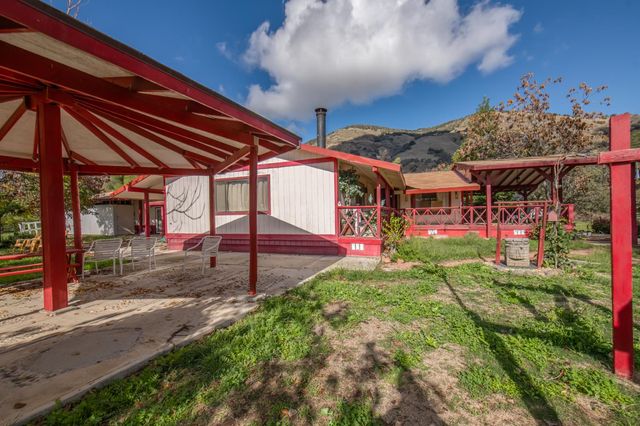1351 Rector Lane, Yokuts Valley, CA 93675