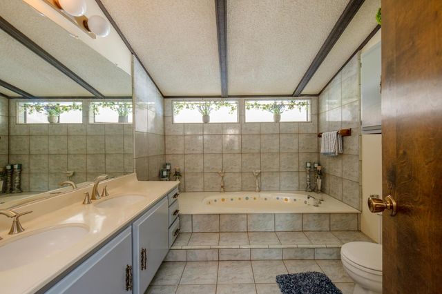 1351 Rector Lane, Yokuts Valley, CA 93675