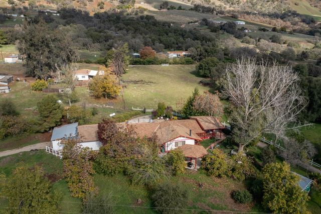 1351 Rector Lane, Yokuts Valley, CA 93675