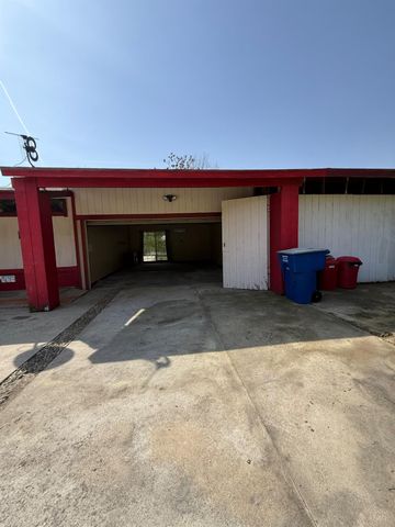 1351 Rector Lane, Yokuts Valley, CA 93675