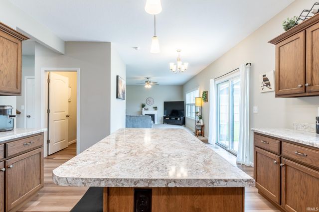 1964 Abbey Court, Huntington, IN 46750