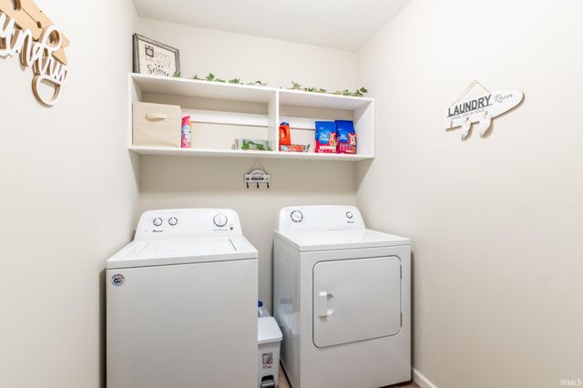 1964 Abbey Court, Huntington, IN 46750