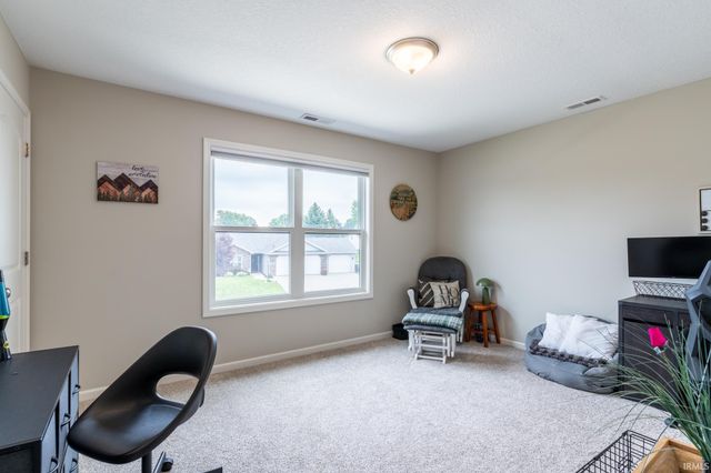 1964 Abbey Court, Huntington, IN 46750