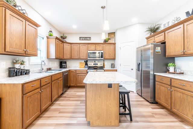 1964 Abbey Court, Huntington, IN 46750