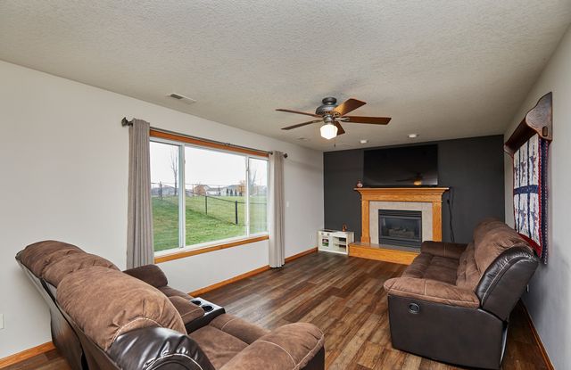 3013 SW Townpark Drive, Ankeny, IA 50023