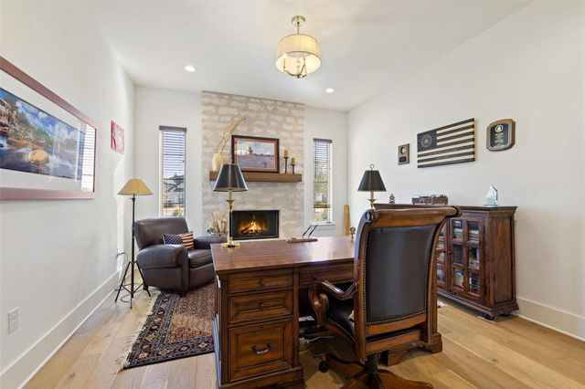 105 Deer Valley DR, Georgetown, TX 78628