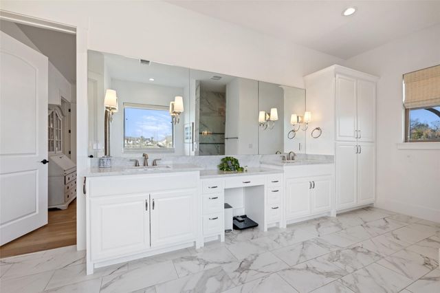 105 Deer Valley DR, Georgetown, TX 78628