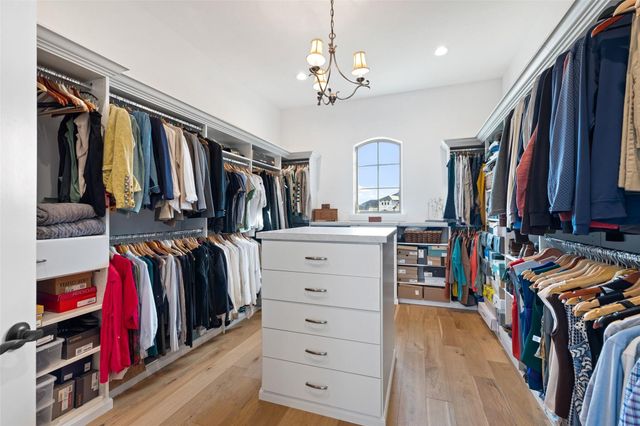 105 Deer Valley DR, Georgetown, TX 78628