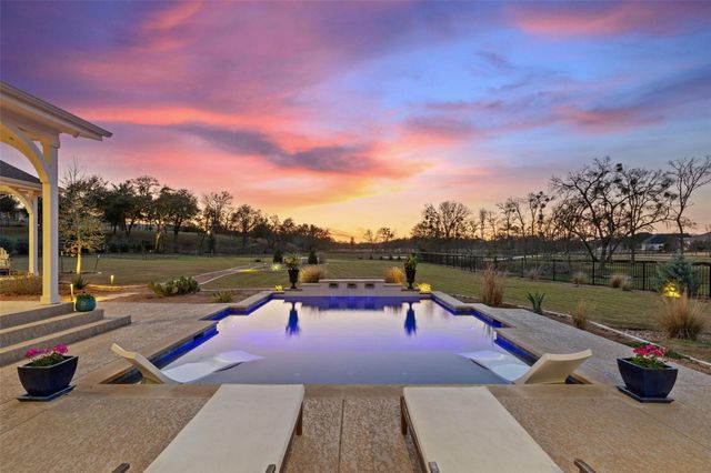 105 Deer Valley DR, Georgetown, TX 78628