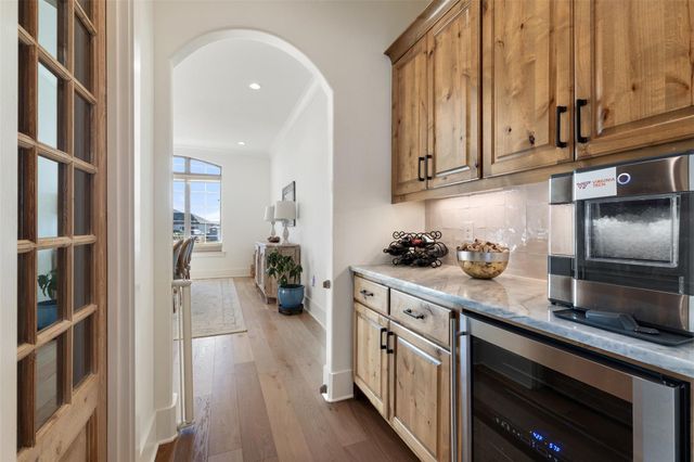 105 Deer Valley DR, Georgetown, TX 78628