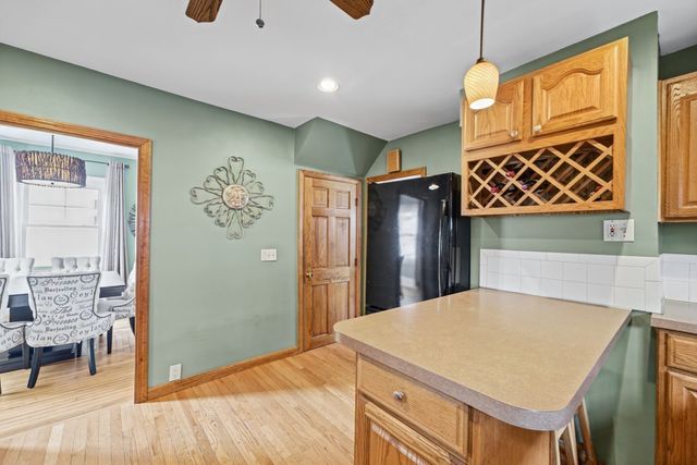 194 Clinton St, New Bedford, MA 02740
