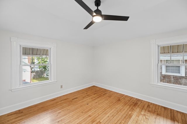 194 Clinton St, New Bedford, MA 02740