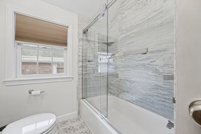 194 Clinton St, New Bedford, MA 02740