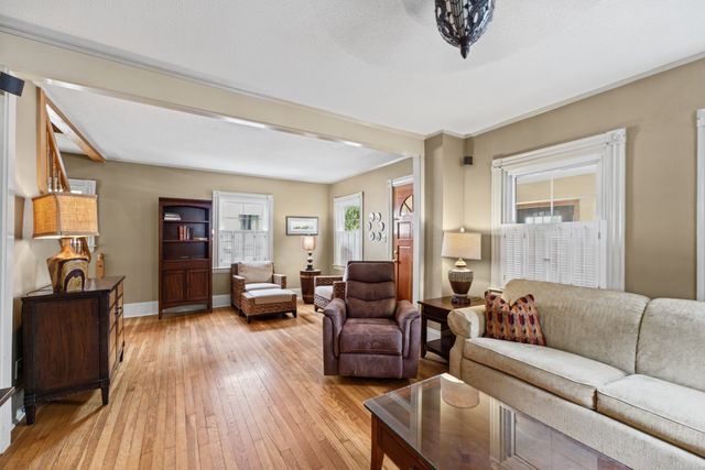 194 Clinton St, New Bedford, MA 02740