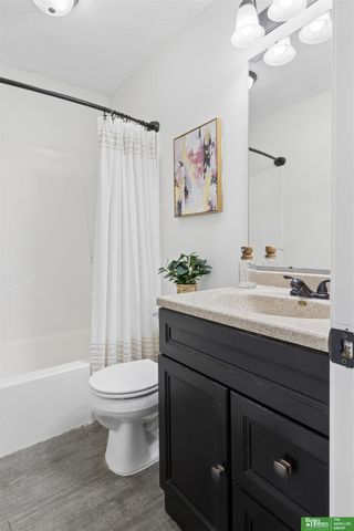 3312 Schuemann Drive, Bellevue, NE 68123