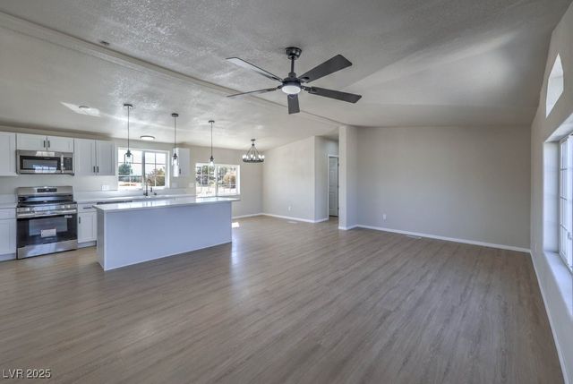 4611 Jackie Street, Pahrump, NV 89048