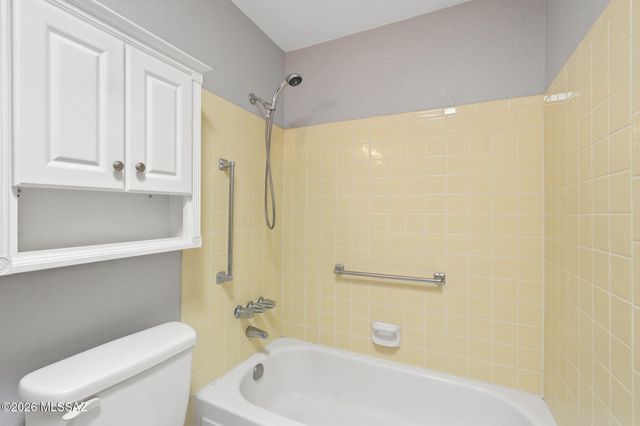 1424 N Rio Sonora, Green Valley, AZ 85614