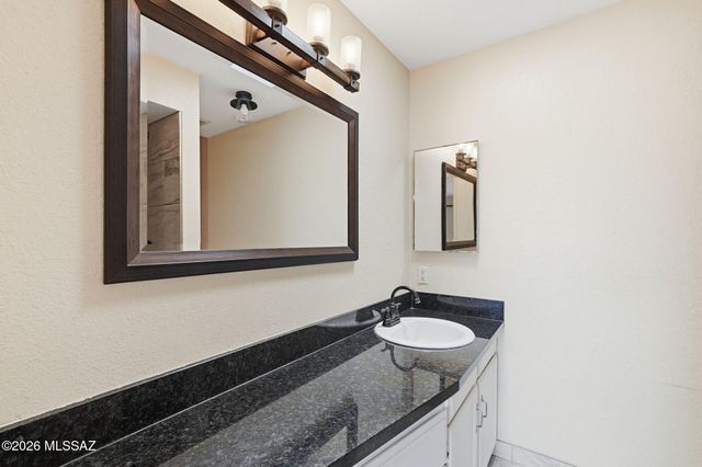 1424 N Rio Sonora, Green Valley, AZ 85614