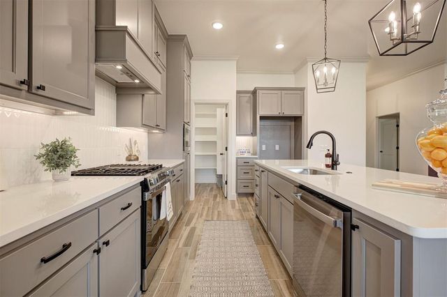 3408 Slate River Drive, Yukon, OK 73099