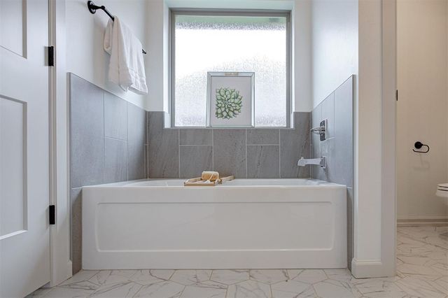 3408 Slate River Drive, Yukon, OK 73099