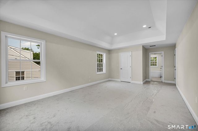 33 Brightwood Lane, West Hartford, CT 06110