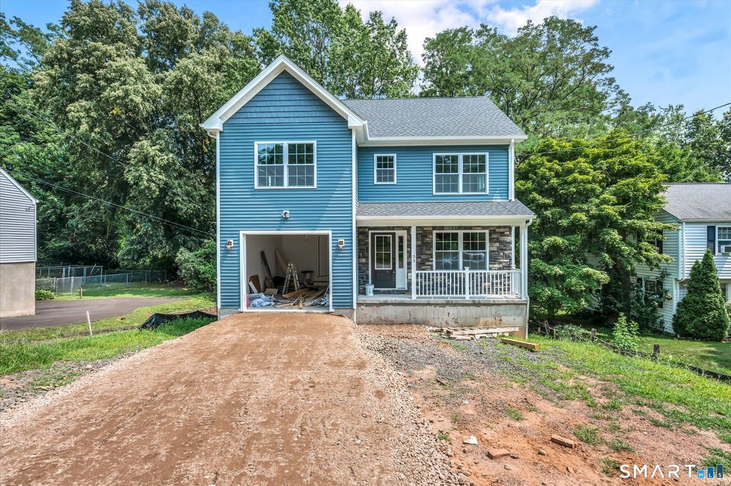 33 Brightwood Lane, West Hartford, CT 06110
