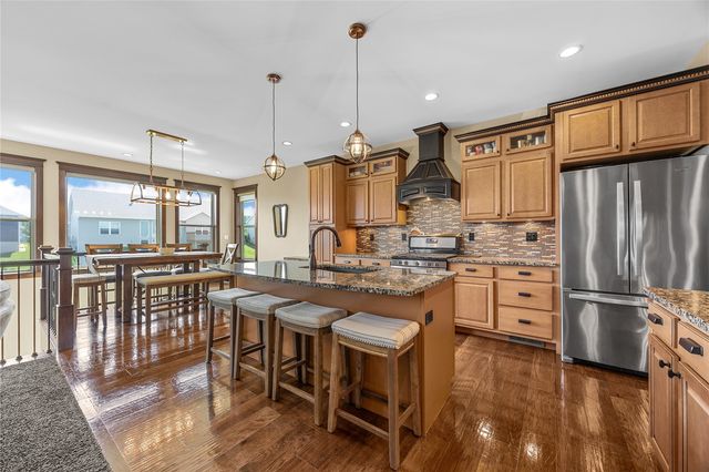 1393 Rolling Glen Drive, Marion, IA 52302
