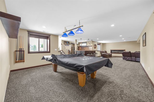 1393 Rolling Glen Drive, Marion, IA 52302