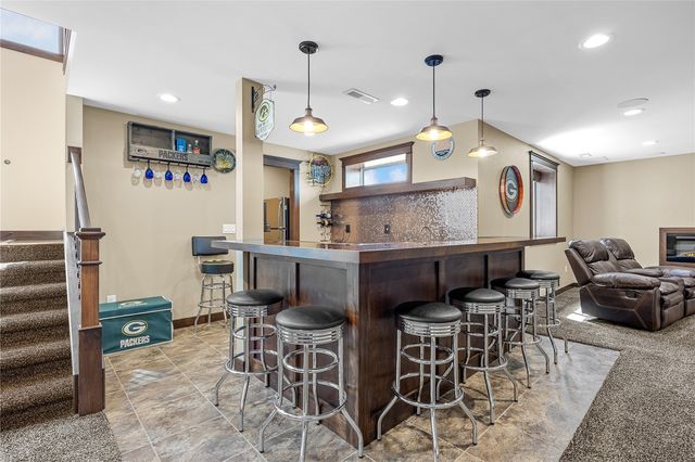 1393 Rolling Glen Drive, Marion, IA 52302