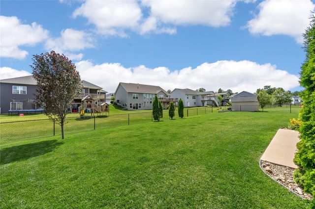 1393 Rolling Glen Drive, Marion, IA 52302